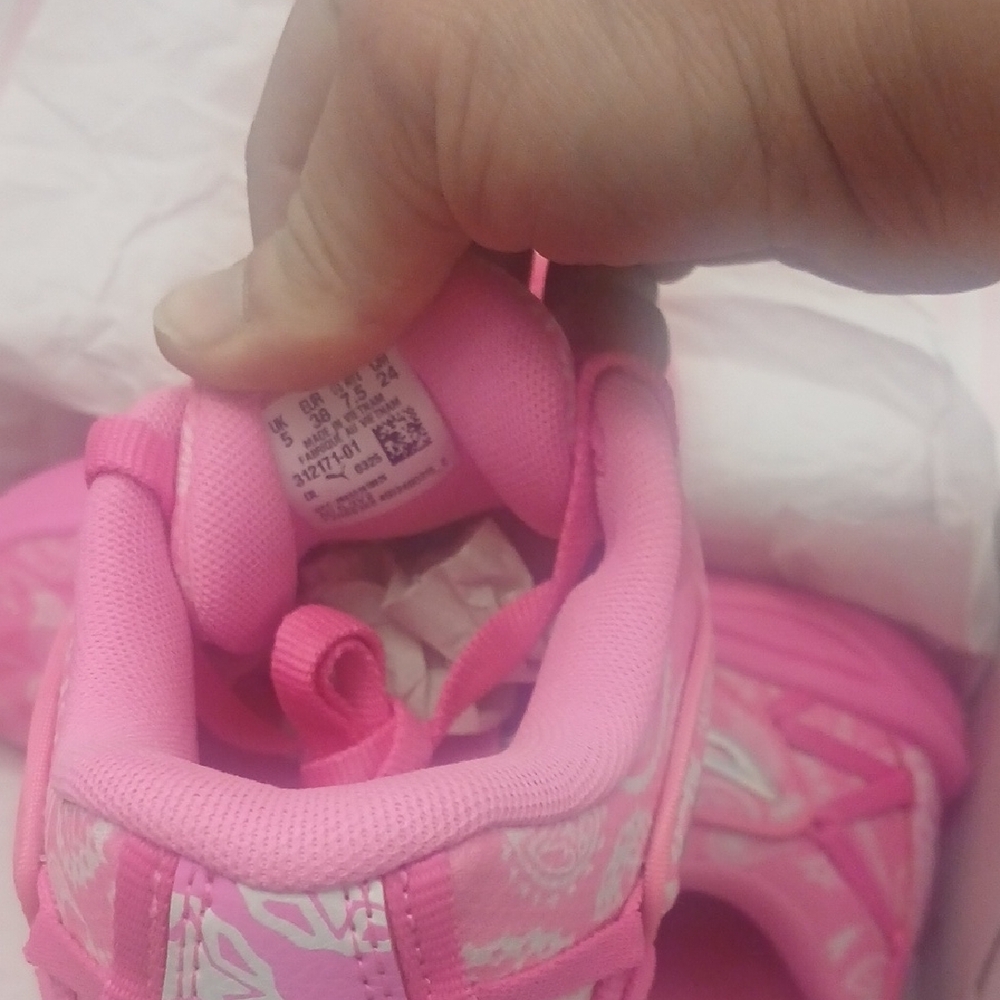 Puma Pink Sneakers - Picture 4 of 5